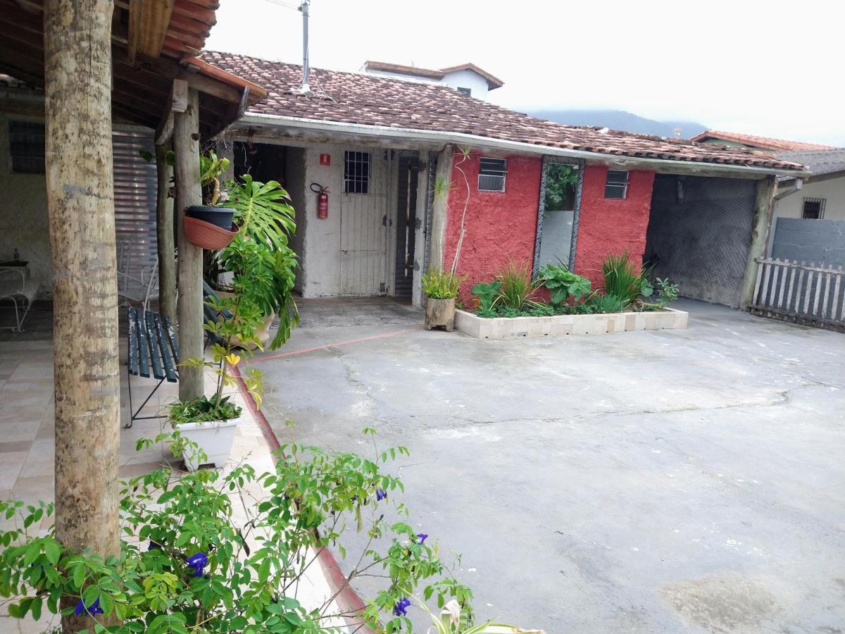 Hostel Canto Da Praia Sao Sebastiao - Proximo Ao Enrocamento Caraguatatuba Esterno foto