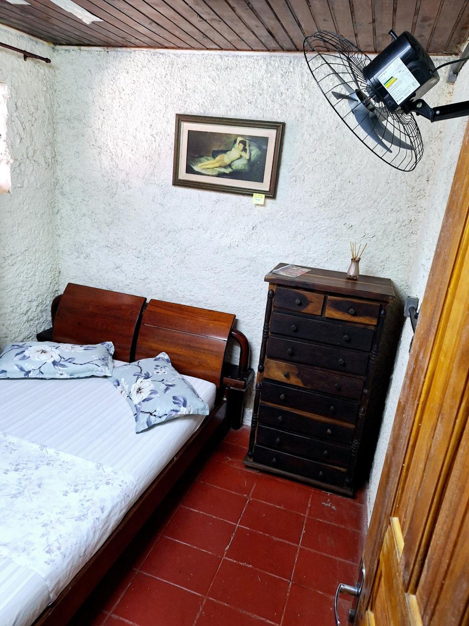 Hostel Canto Da Praia Sao Sebastiao - Proximo Ao Enrocamento Caraguatatuba Esterno foto