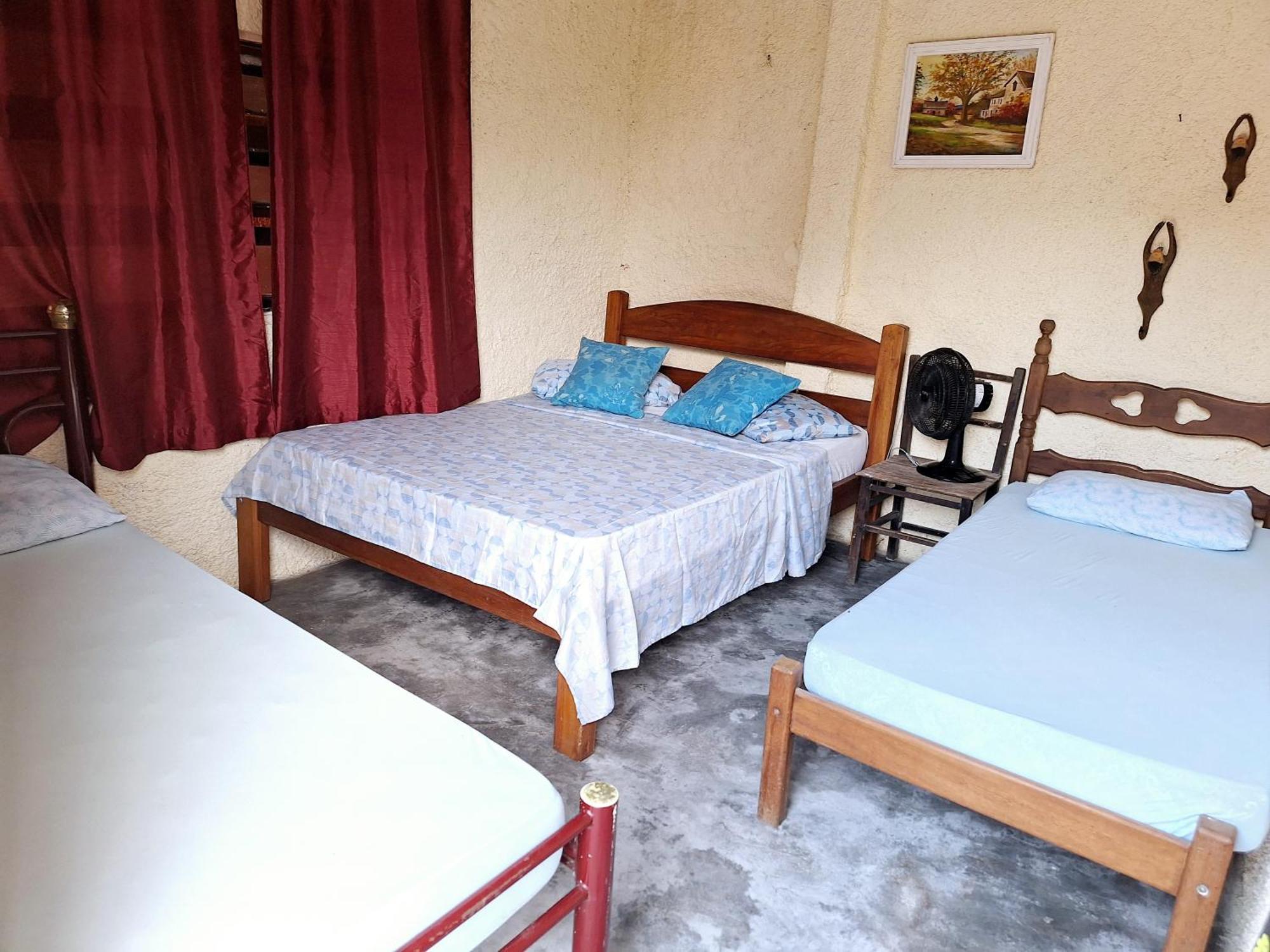 Hostel Canto Da Praia Sao Sebastiao - Proximo Ao Enrocamento Caraguatatuba Esterno foto